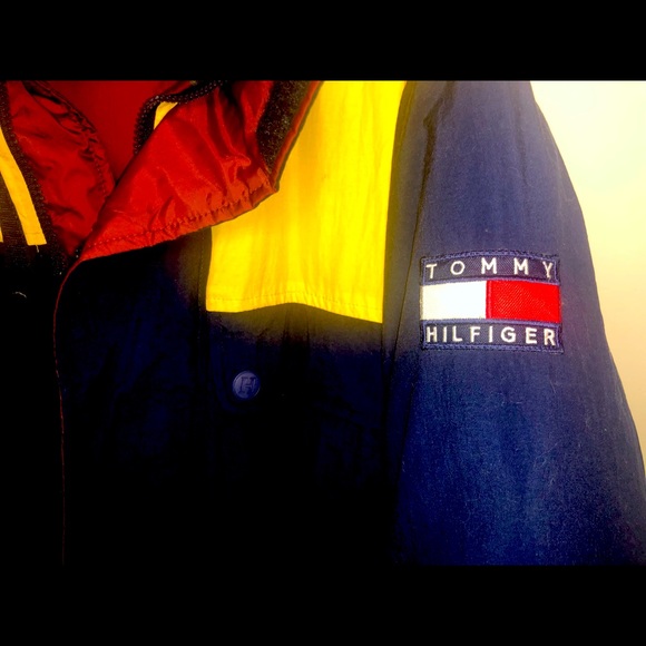 Tommy Hilfiger MENS vintage down jacket. - Picture 4 of 5